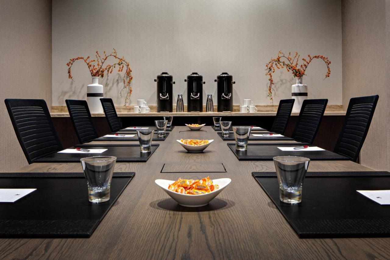 Houston Cityplace Marriott At Springwoods Village מראה חיצוני תמונה