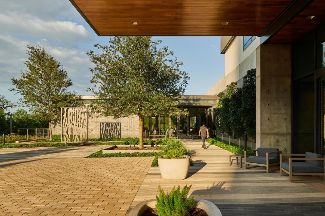 Houston Cityplace Marriott At Springwoods Village מראה חיצוני תמונה